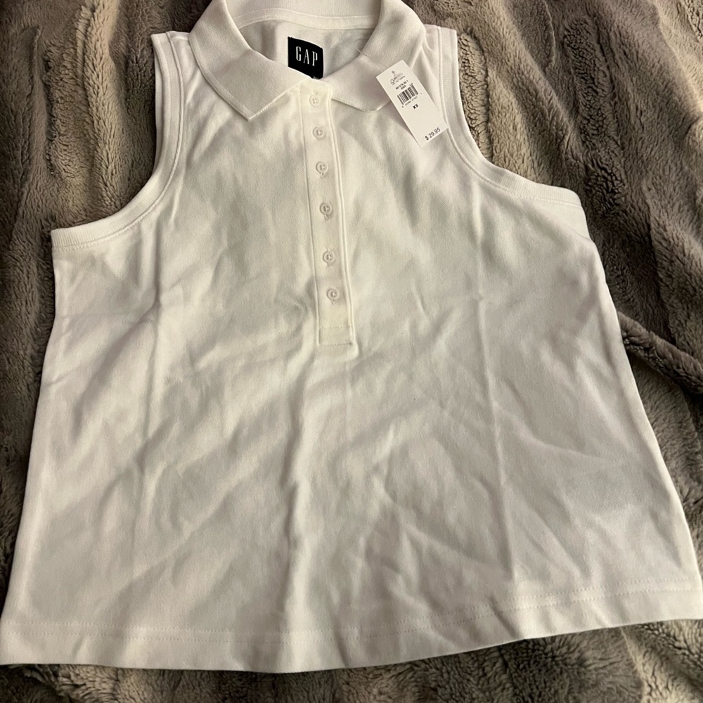 Gap women’s white XS polo tank NWT